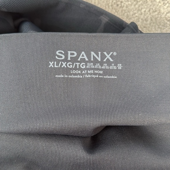 SPANX Look At Me Now Black Camo Leggings High-Waisted Form-Fitting size XL/TG - Picture 5 of 6